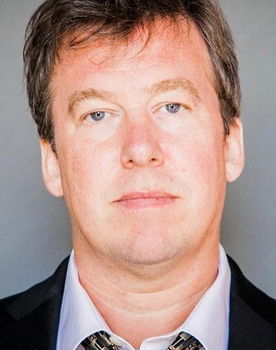 Mike Lummis as Frank