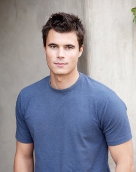 Ryan Sypek Photo