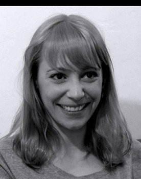 Paula Carruega as Florencia