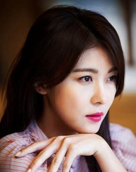 Ha Ji-won Photo