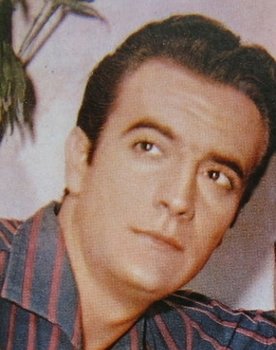 Américo Coimbra as Carlos
