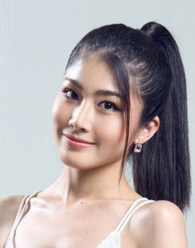 Suparat ya-a-nin as Ploy