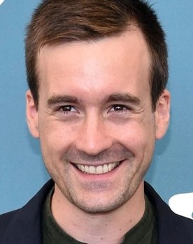 Grégoire Leprince-Ringuet as Adrien