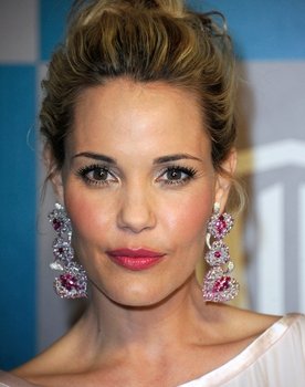 Leslie Bibb Photo