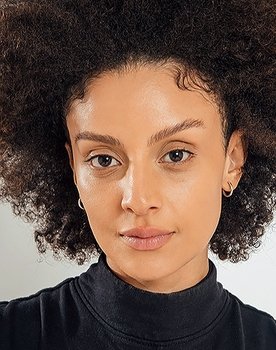 Gabriela Correa Gabriela Correa