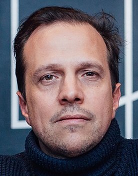 Philippe Lesage as Philippe