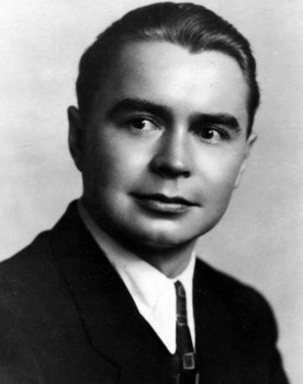 Vladimir Ivanov as Oleg Koshevoi