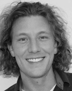 Ian Scott as Dennis Redmond/David