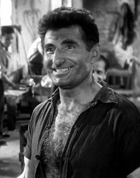 Marcel Pérès as Pierson