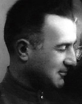 Giga Bregvadze as Ali, the Sultan's henchman