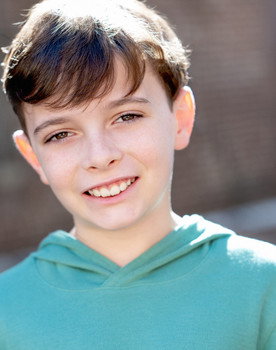 Lucas Worth as Snail