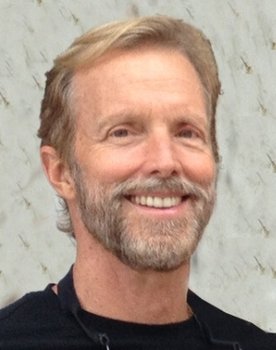 Martin Rabbett as Robeson Quatermain