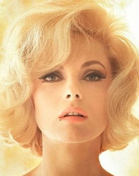 Virna Lisi as Caterina Malatesta