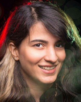 Faeze Mojahedtalab as Golnaz