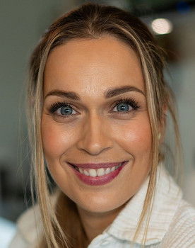 Matilde Solbakken as Malin