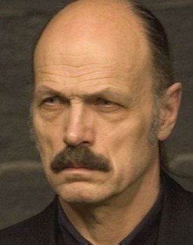 Olegar Fedoro as Colonel Polkovnikov