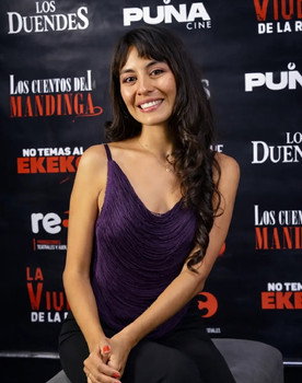 Raquel Guzmán as La Viuda