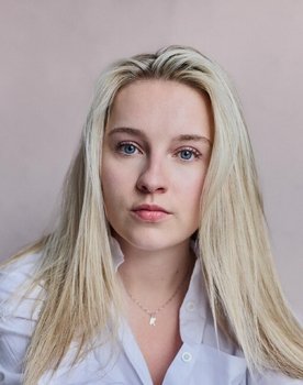 Kelsey Dee as Debs