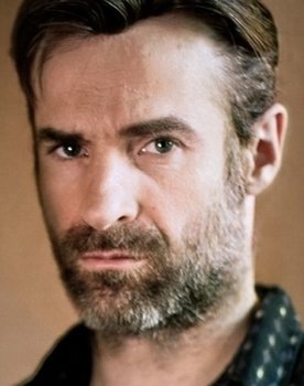 Arthur Köstler as Gabriel