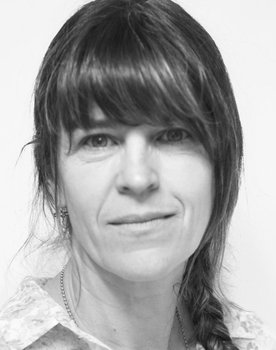 Elena de Haro as Rosario