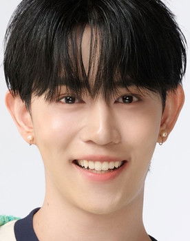 Palat Chayutnitiroj as Zouey