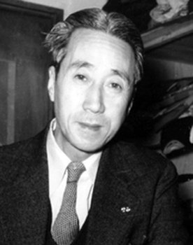 Heinosuke Gosho as Self