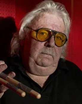 Lee Kerslake as Self - Drums