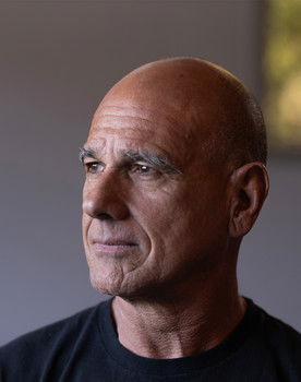 Carlos Moleda as Carlos Moleda