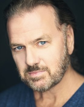 Kevin Anderson as Henrik Egerman