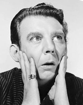 Gus Schilling as Professor Asa Quisenberry