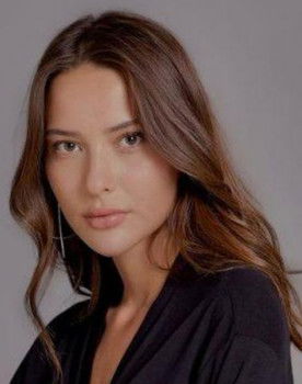 Elçin Zehra Irem as Didem