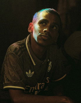 Toby Thomas as (himself)