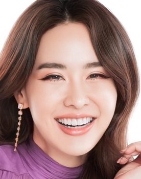 Sujira Arunpipat as Mook