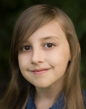 Kaia Oz as Coral (voice)