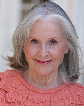 Shirley Raun as Mrs. Reed