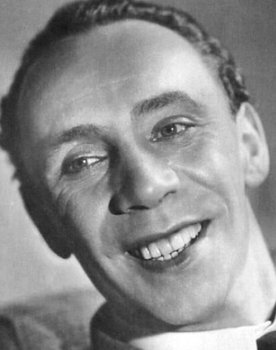 Rudolf Platte as Wilhelm Kaiser