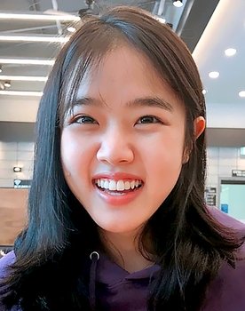 Kim Hyang-gi as Seo Eun-woo