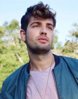 Daniel Preda as Daniel