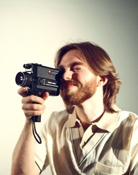 Daniel Walker as Everett Brite