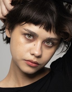 Alix Dariela as Camila