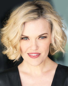 Kari Wahlgren as Female Pookoo / Nurse Javan (voice)