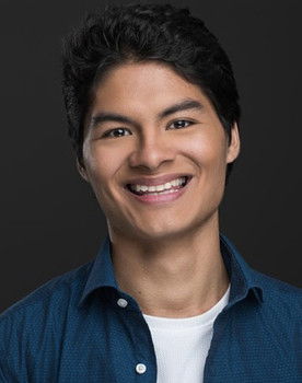 Cesar Rengifo as Antonio
