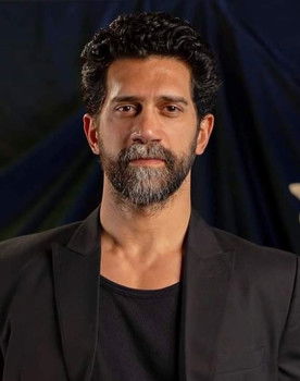 Ahmad Magdy as Ahmed