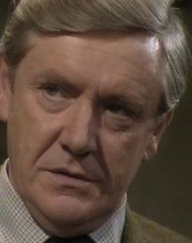 Ronald Hines as Reginald Cholmondley