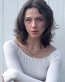 Wilma G. Sand as Ava