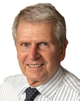 Robert Burton as Huck Fish