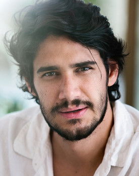 André Madrini as Flavio