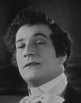 Jean Angelo as Fra Diavolo