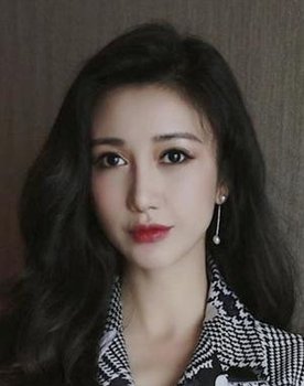 Cady Yang as Zhou Xiaolan