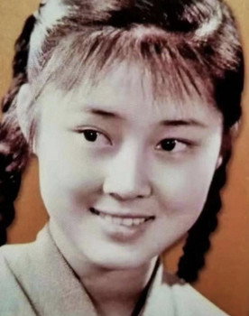 黄婉秋